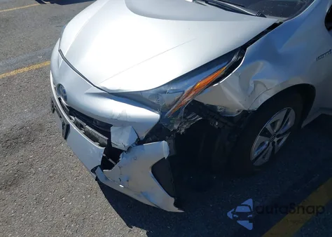 2017 Toyota Prius Three z USA, uszkodzony, nr VIN JTDKARFUXH3047079